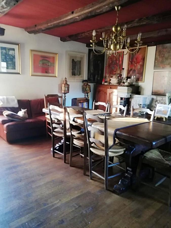 Maison Spacieuse A St Constant Fournoules Avec Jardin Saint-Constant المظهر الخارجي الصورة
